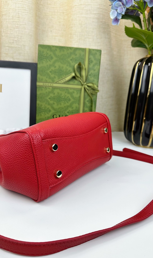 激安グッチバッグコピー角部分ディテール